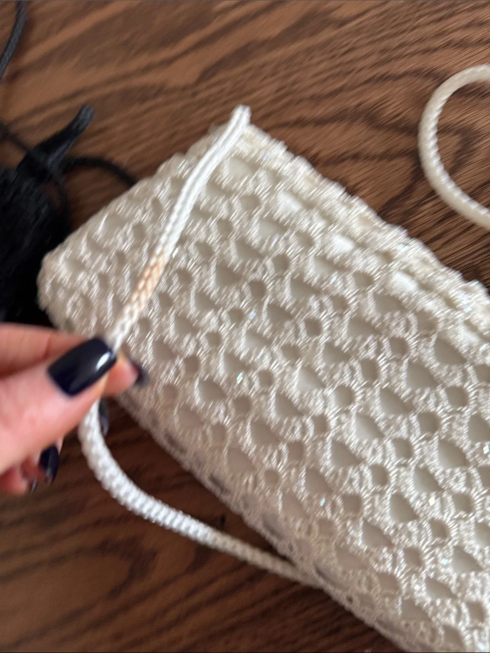 La Regale Vintage Woven Crossbody Card Holder - Black & Cream